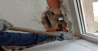 Демонтаж оконных откосов по выгодной цене от 529 руб. в Апатитах - Сварной-Птт