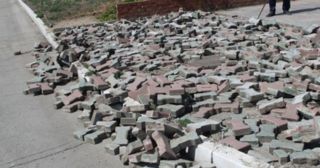 Демонтаж тротуарной плитки Апатиты, цена от 3015 руб.